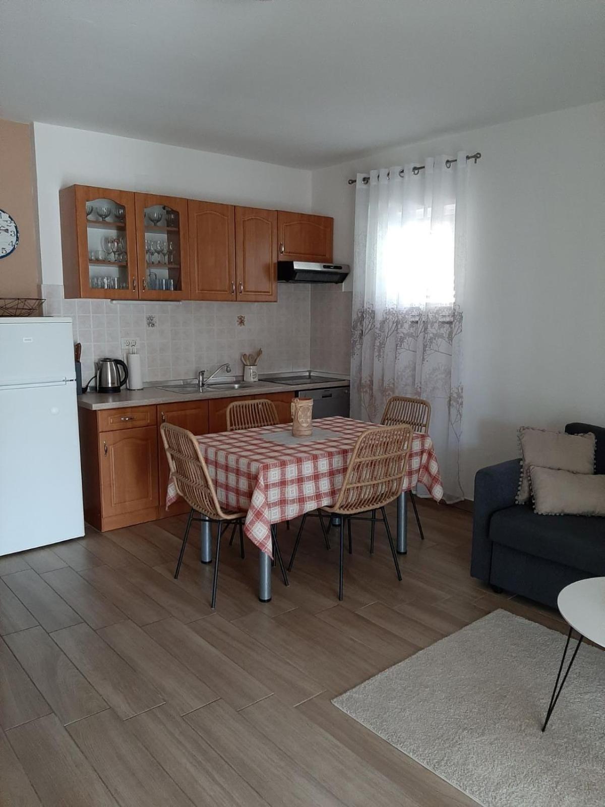 Apartman Mima Порат Экстерьер фото